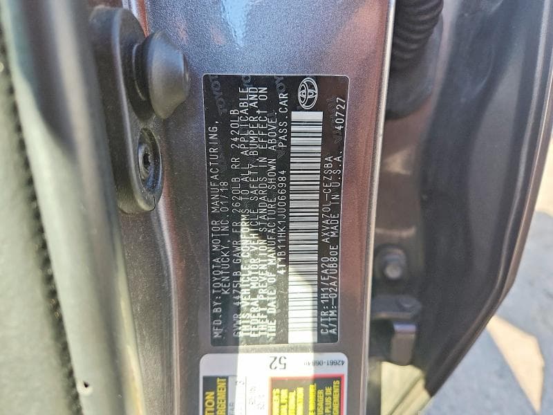 2018 TOYOTA CAMRY SE 12