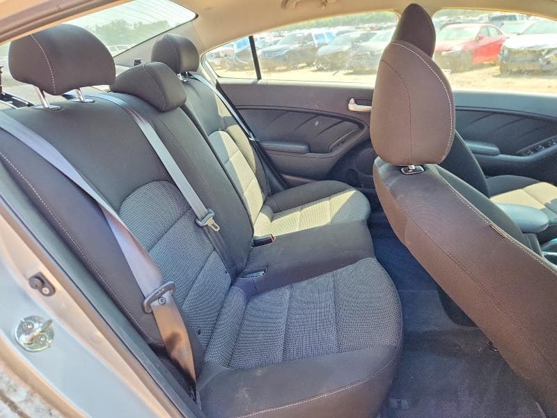 2018 KIA FORTE LX 19