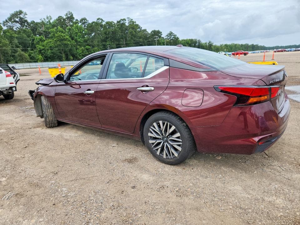 2024 NISSAN ALTIMA SV 2