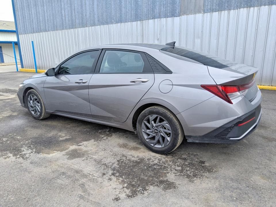 2024 HYUNDAI ELANTRA SEL 2