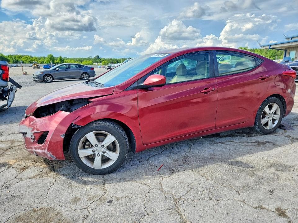 2013 HYUNDAI ELANTRA