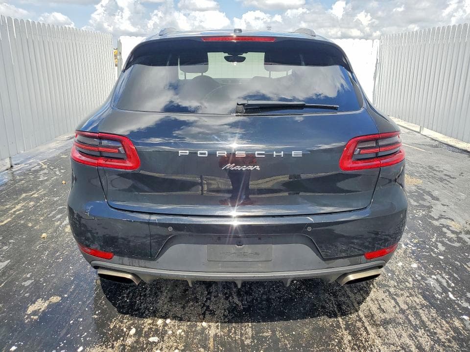 2018 PORSCHE MACAN 6