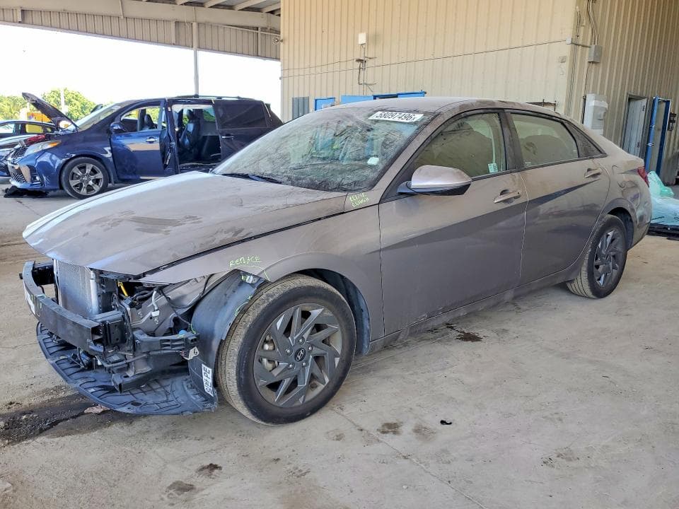 2024 HYUNDAI ELANTRA SEL - 1