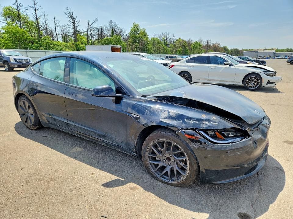 2025 TESLA MODEL 3 4