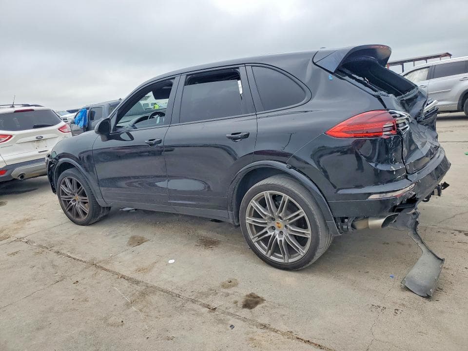 2017 PORSCHE CAYENNE 2