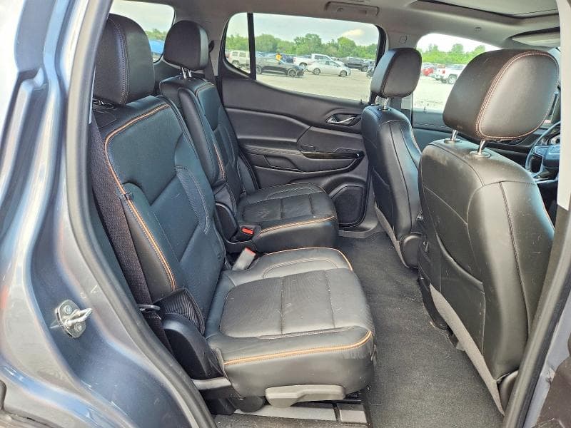2022 GMC ACADIA AT4 11