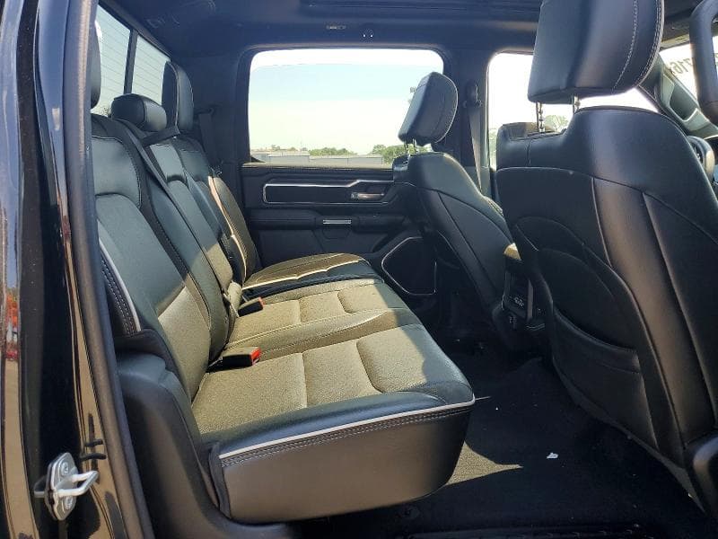 2025 RAM 1500 LARAMIE 10