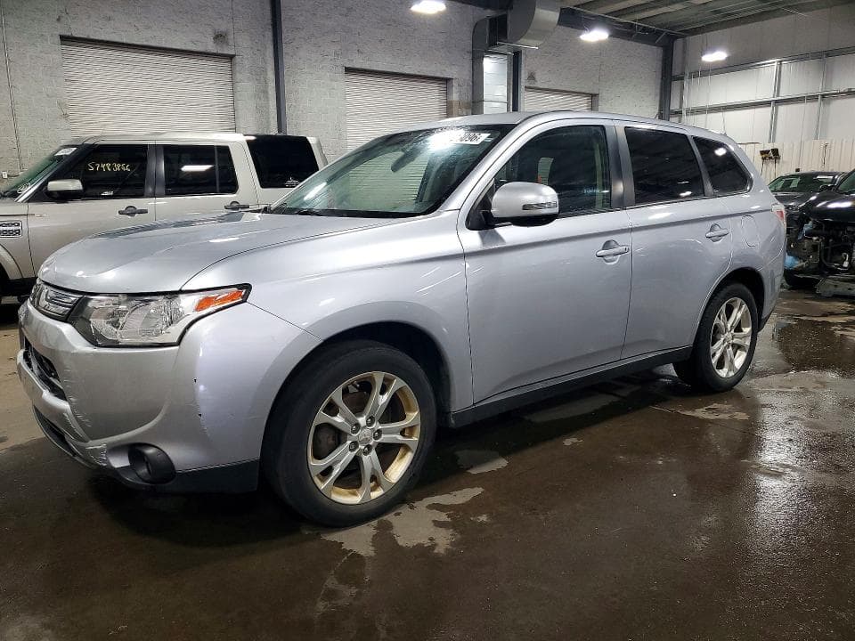 2014 MITSUBISHI OUTLANDER SE - 1