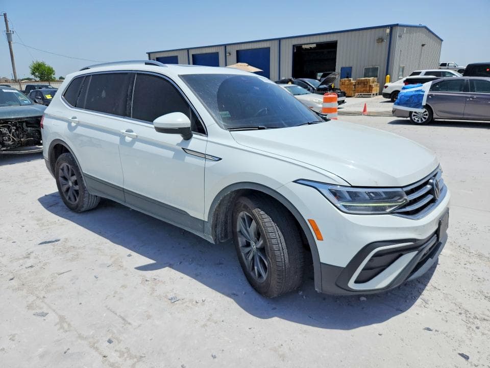 2022 VOLKSWAGEN TIGUAN SE 4