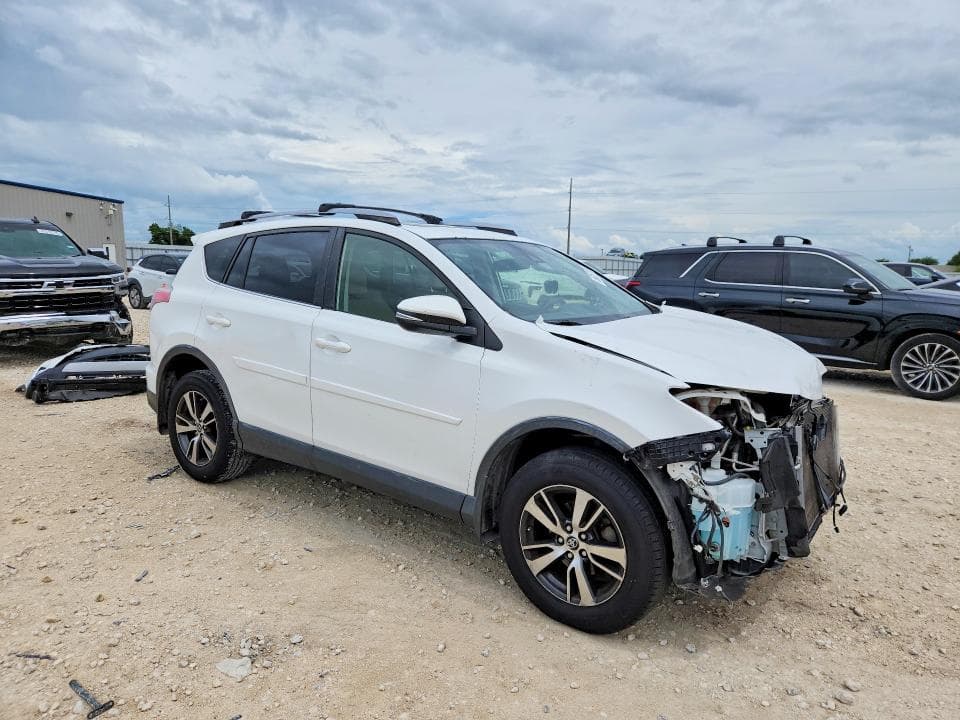 2017 TOYOTA RAV4 XLE 4