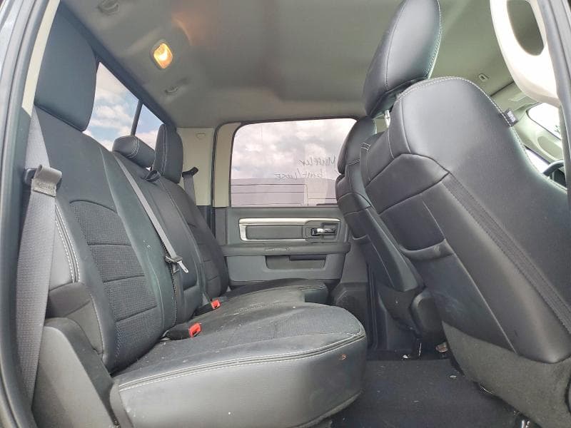2019 RAM 1500 CLASSIC SLT 10