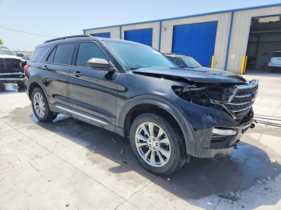 2022 FORD EXPLORER XLT 4
