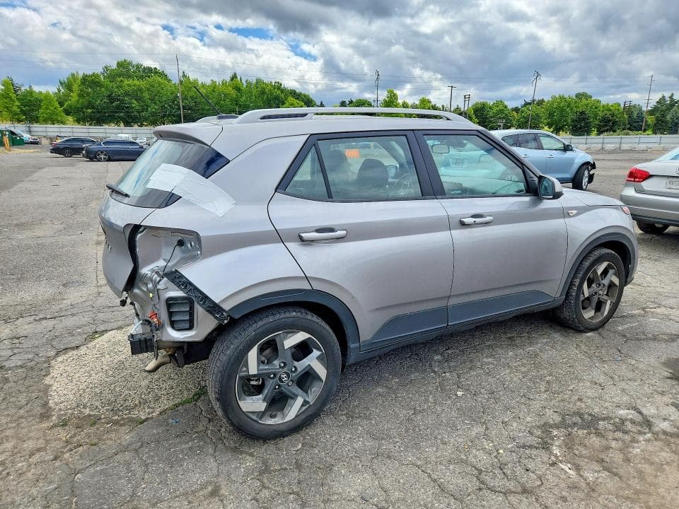 2024 HYUNDAI VENUE SEL 3