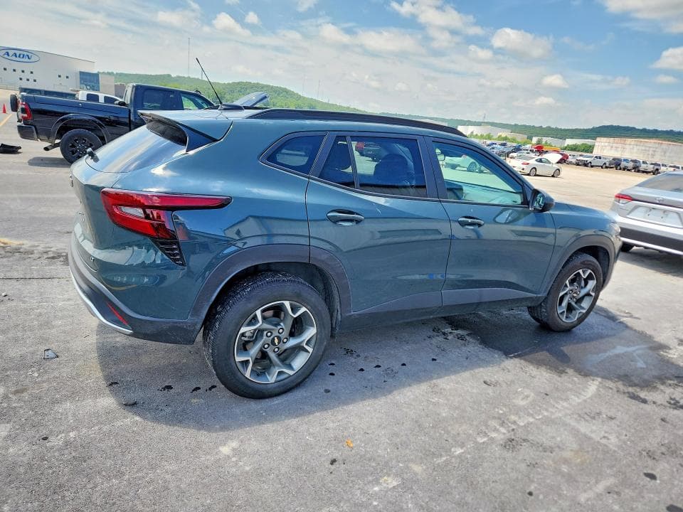 2025 CHEVROLET TRAX 1LT 3