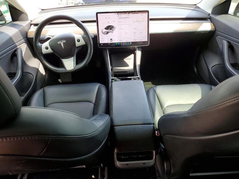 2018 TESLA MODEL 3 8
