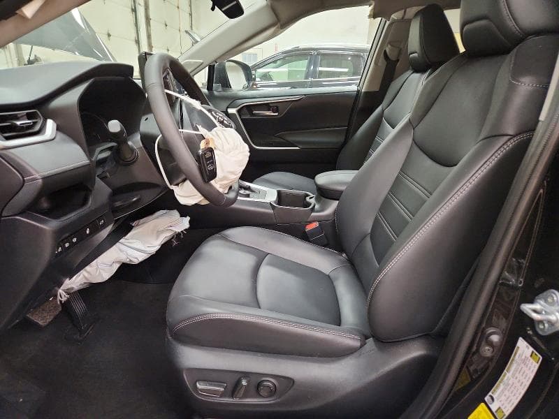 2024 TOYOTA RAV4 XLE PREMIUM 7
