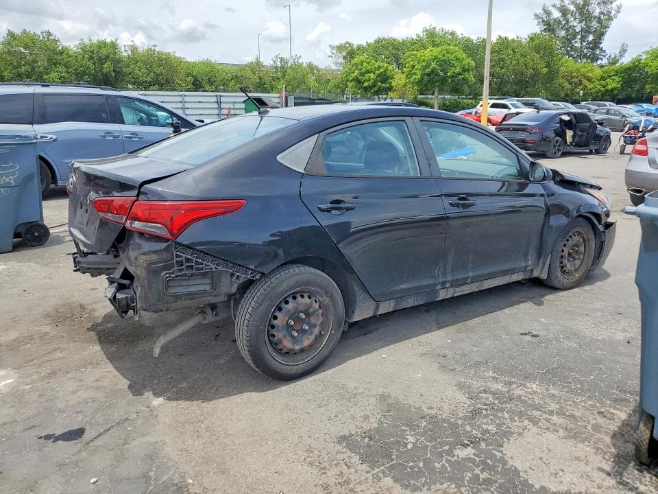 2018 HYUNDAI ACCENT SE 3