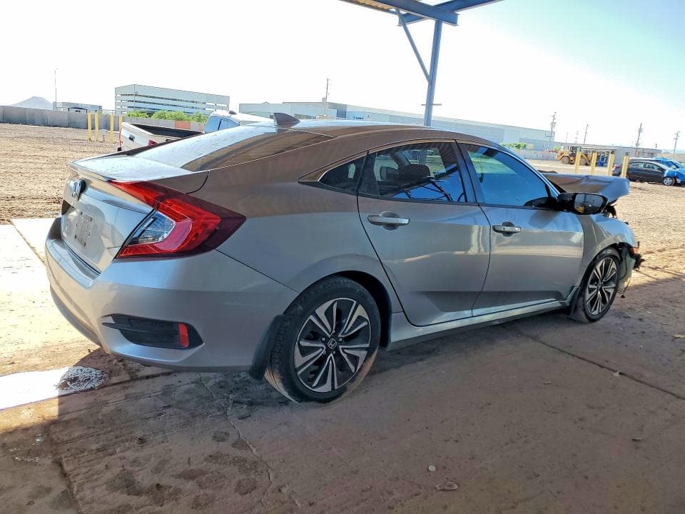 2017 HONDA CIVIC EX 3