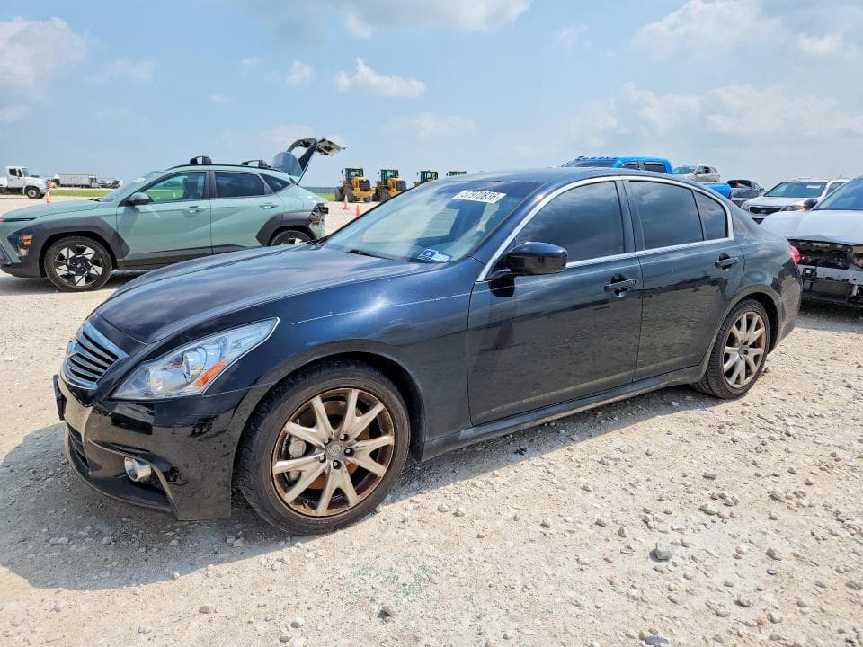 2013 INFINITI G37