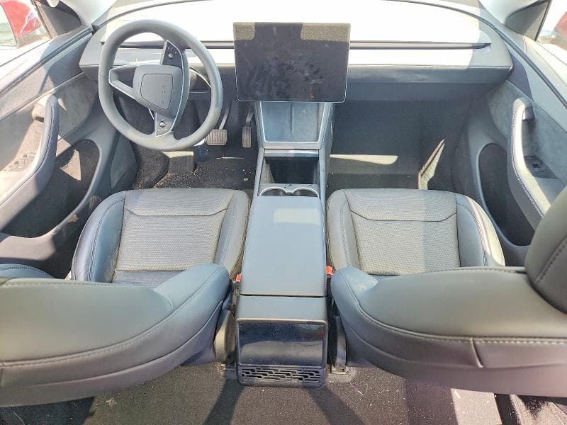 2026 TESLA MDL Y 8