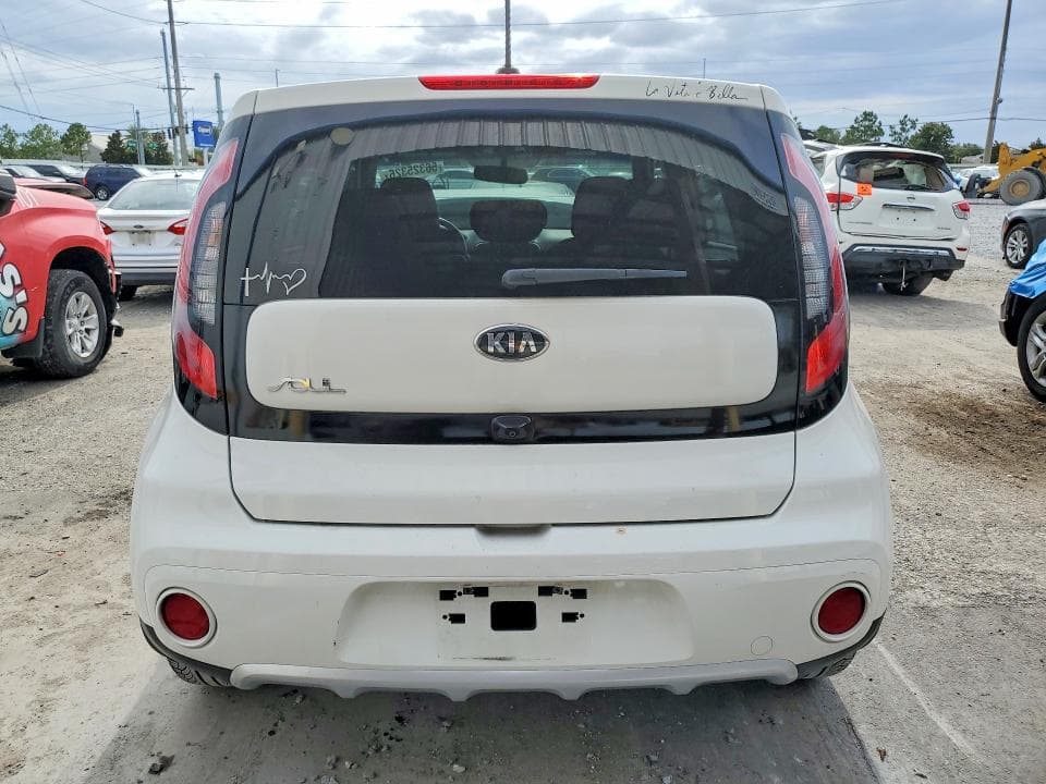 2018 KIA SOUL + 6