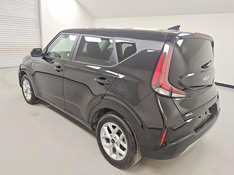 2025 KIA SOUL LX 2