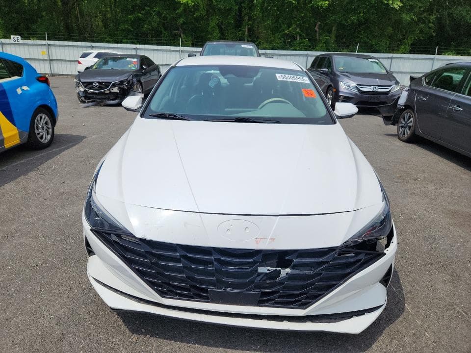 2022 HYUNDAI ELANTRA SEL 5