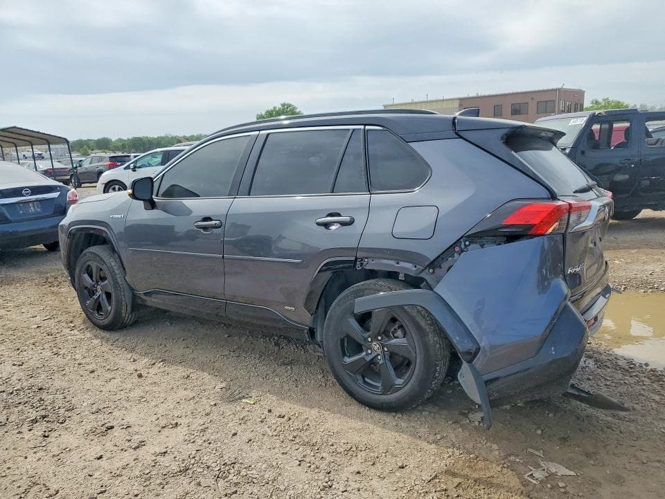 2020 TOYOTA RAV4 XSE 2