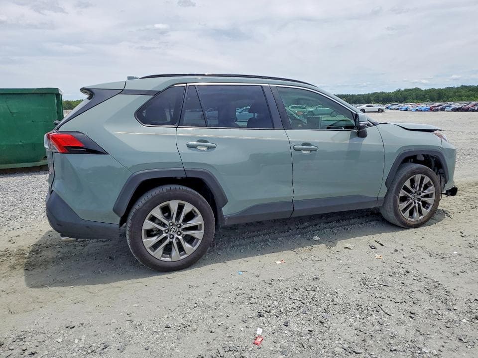 2022 TOYOTA RAV4 XLE PREMIUM 3
