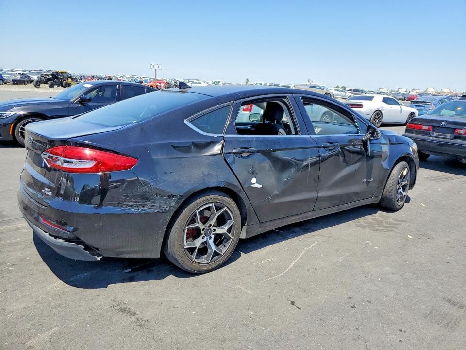 2019 FORD FUSION SE 3