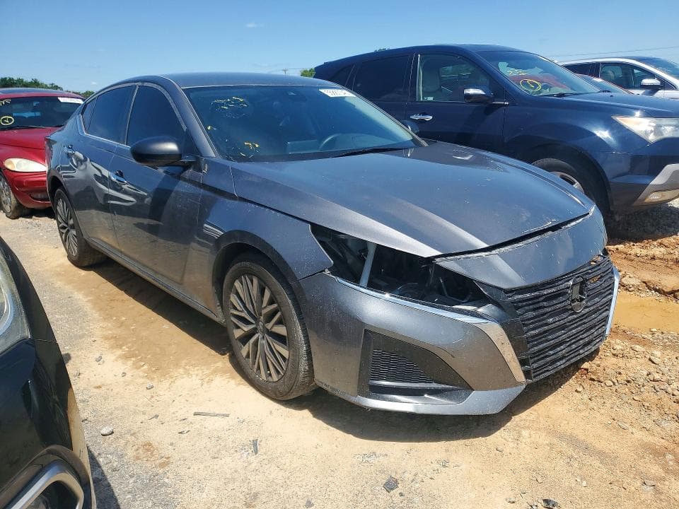 2024 NISSAN ALTIMA SV 4