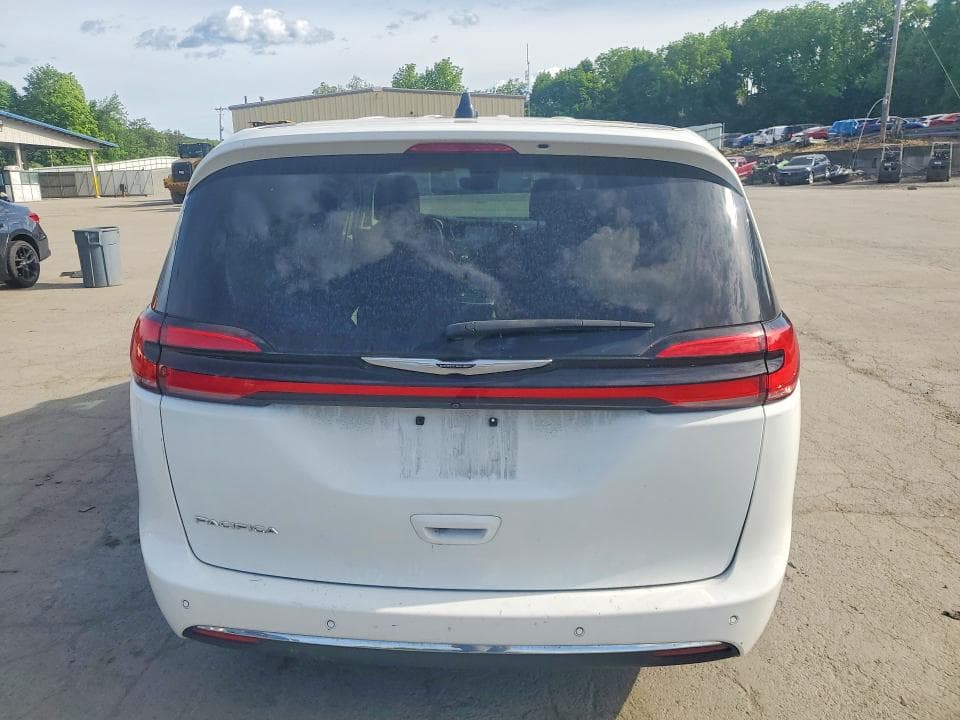 2023 CHRYSLER PACIFICA TOURING L 6