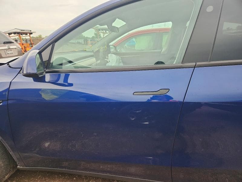 2025 TESLA MODEL Y 7