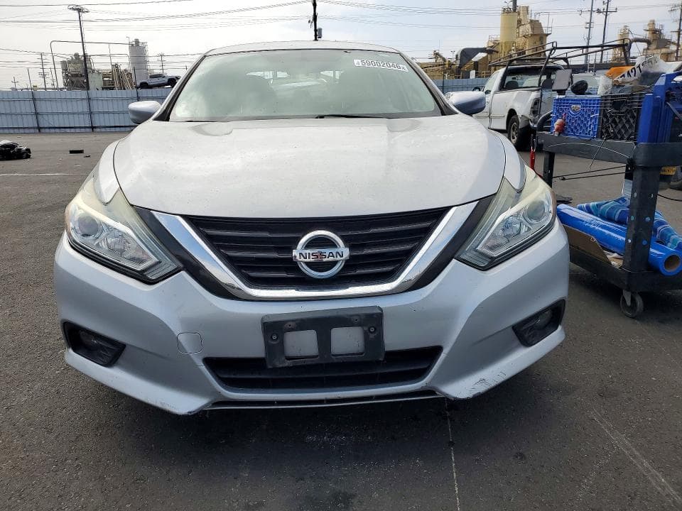 2017 NISSAN ALTIMA 5