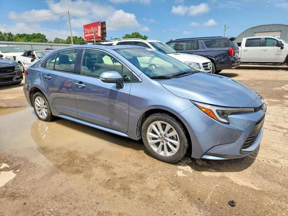 2024 TOYOTA COROLLA HYBRID XLE 4
