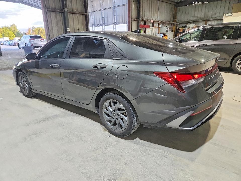 2024 HYUNDAI ELANTRA SEL 2