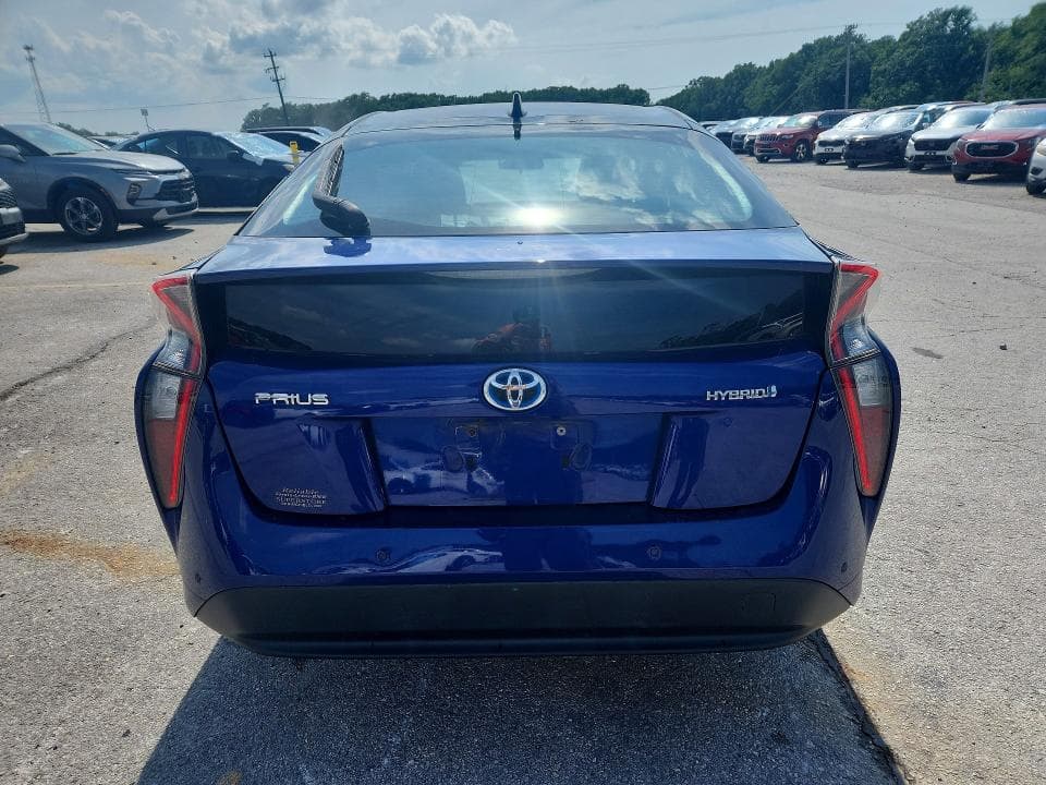 2017 TOYOTA PRIUS TWO 6
