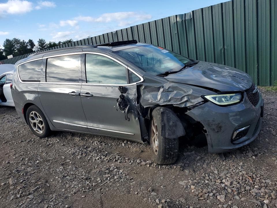 2022 CHRYSLER PACIFICA LIMITED 4