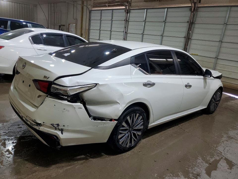 2023 NISSAN ALTIMA SV 3