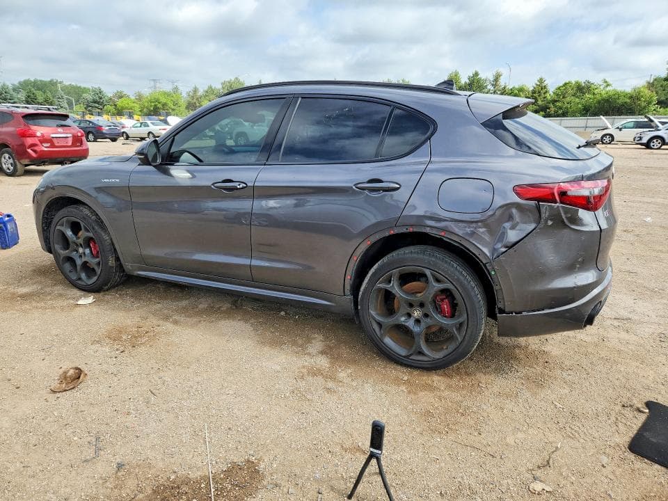 2022 ALFA ROMEO STELVIO TI/TI SPORT 2