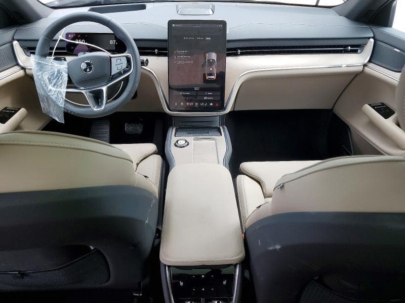 2026 VOLVO EX90 PLUS 8