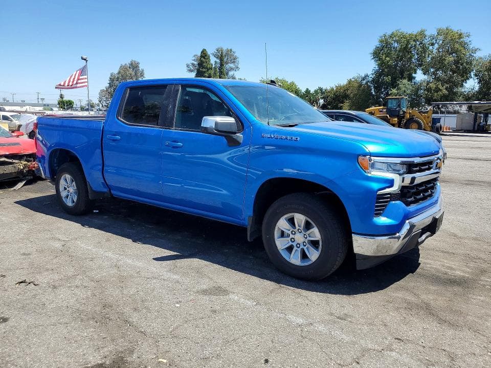 2025 CHEVROLET SILVERADO C1500 LT 4