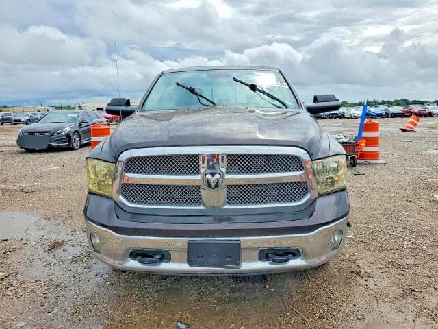 2017 RAM 1500 SLT 5