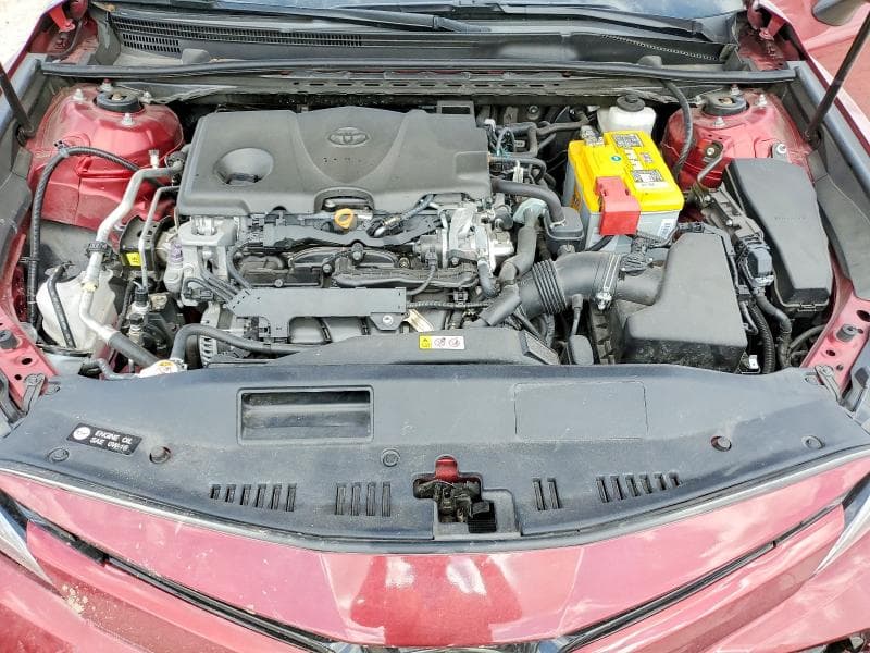 2020 TOYOTA CAMRY XLE 11