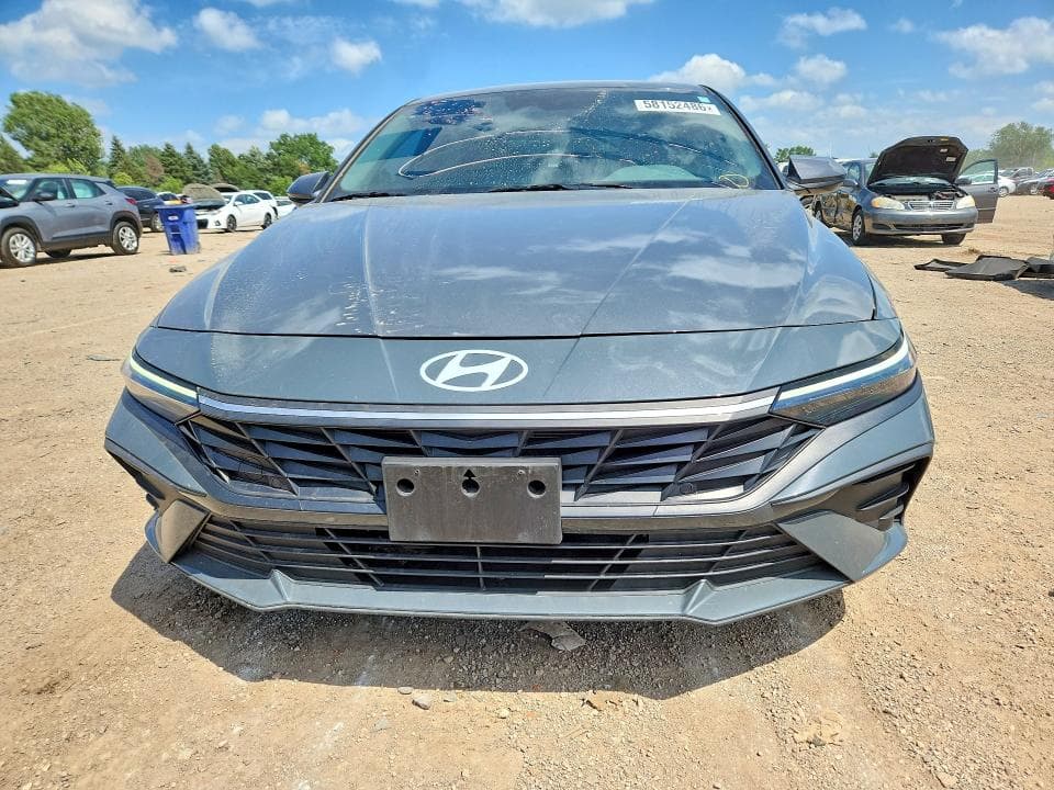 2024 HYUNDAI ELANTRA SEL 5