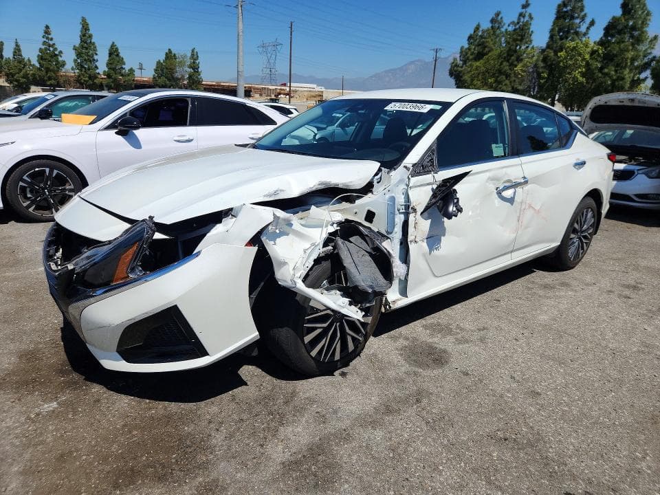2023 NISSAN ALTIMA SV