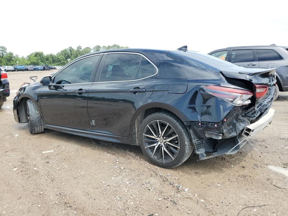 2022 TOYOTA CAMRY SE 2