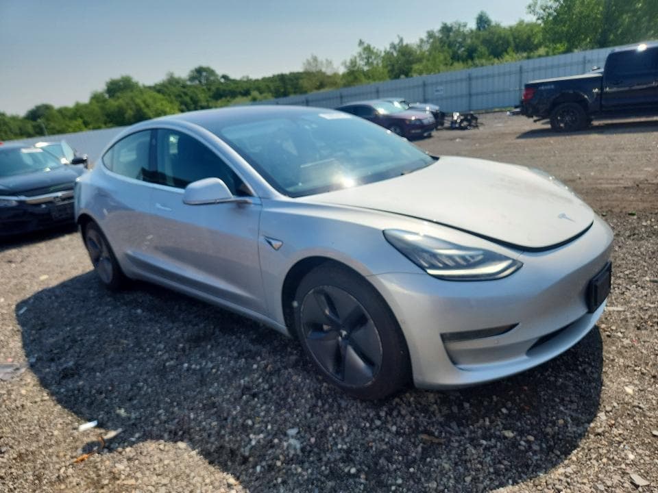 2018 TESLA MODEL 3 4