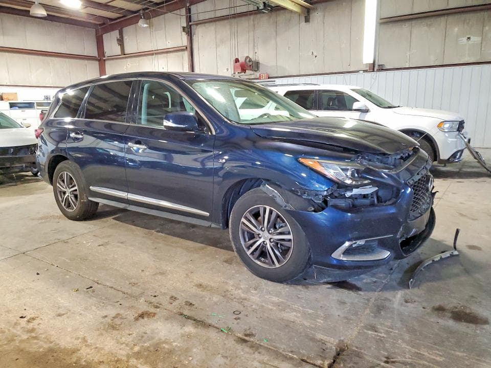 2017 INFINITI Q60 4