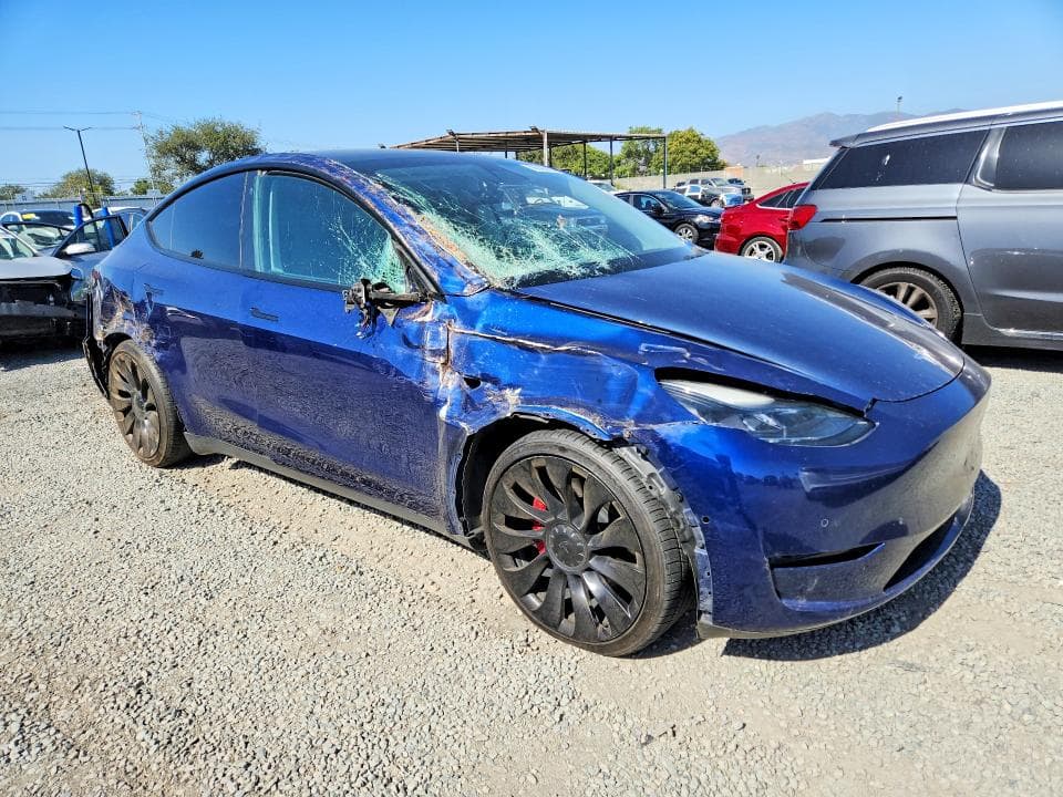 2022 TESLA MODEL Y 4
